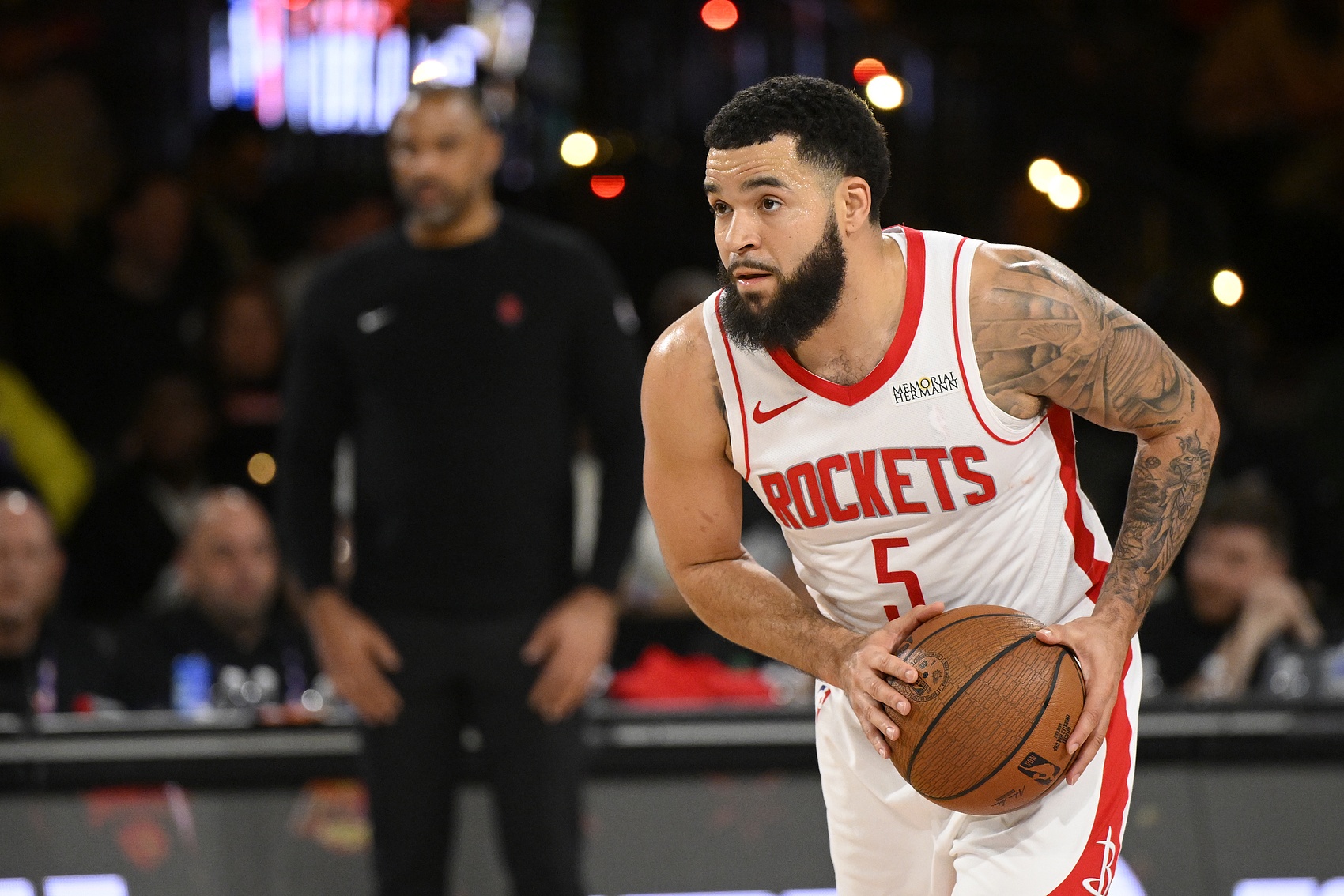 贝弗利谈火箭本季的成功:GM&乌度卡&范乔丹&医疗团队是四功臣